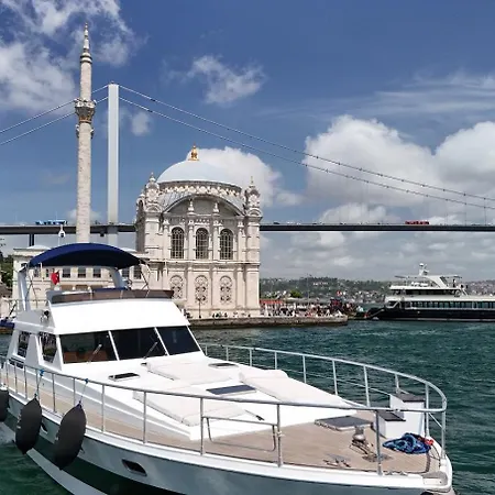 Ботель Pruva Yacht