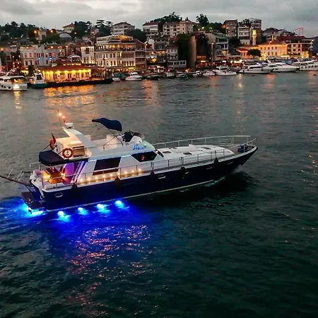 Pruva Yacht Botel *