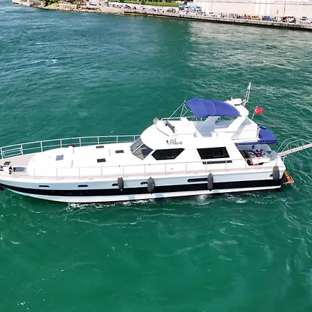 Hotel en barco Pruva Yacht *