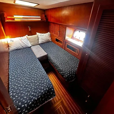 Pruva Yacht Hotel en barco Estambul