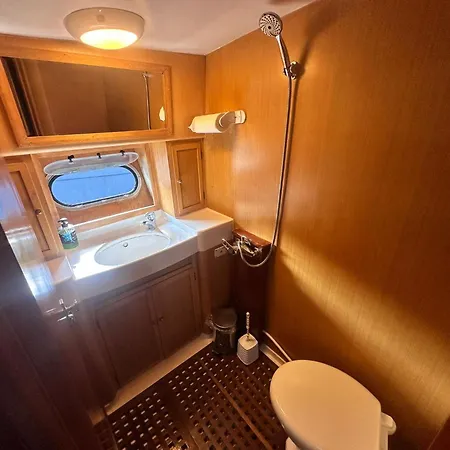 Hotel en barco Pruva Yacht *