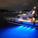 Pruva Yacht Botel